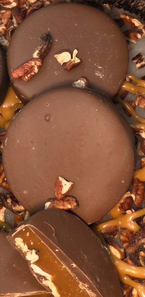 Beaver Tail - Chocolate-Covered Caramel Pecan Treats 6 or 12 Piece Box