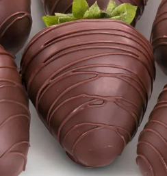 Pistachio Dubai Chocolate-Dipped Strawberries - Lucious Indulgence