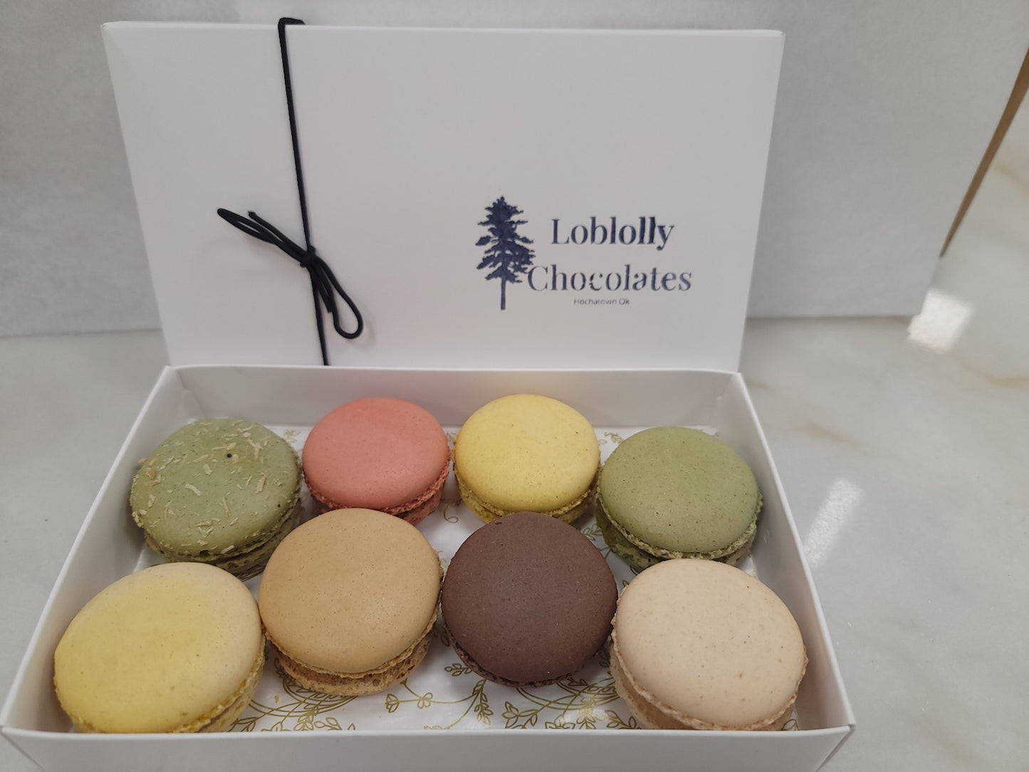 Assorted Macaron Cookies - Delicious Flavors in Every 6-Piece Box